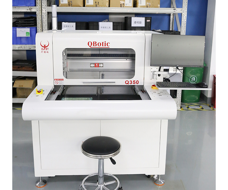 Milling cutter board cutting machine